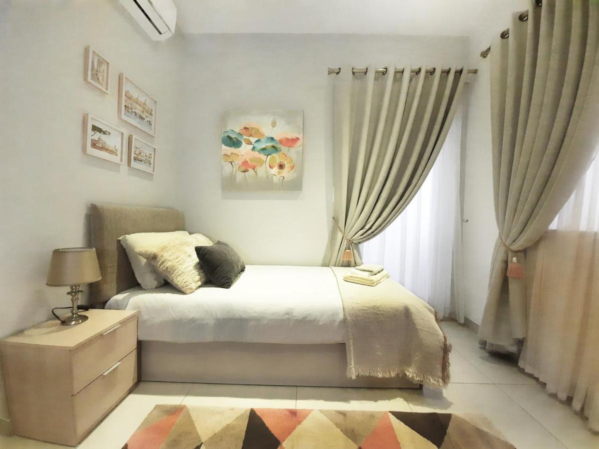 Cozy Rooms - Great Bus Connections - Free Parking Mosta Exterior photo
